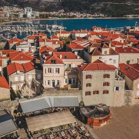 R Club Apartments Old Town Budva Luaran gambar
