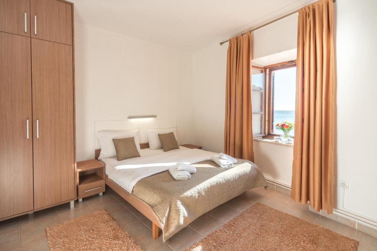R Club Apartments Old Town Budva Luaran gambar