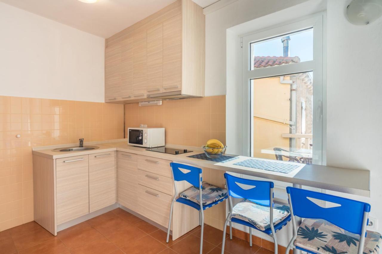 R Club Apartments Old Town Budva Luaran gambar