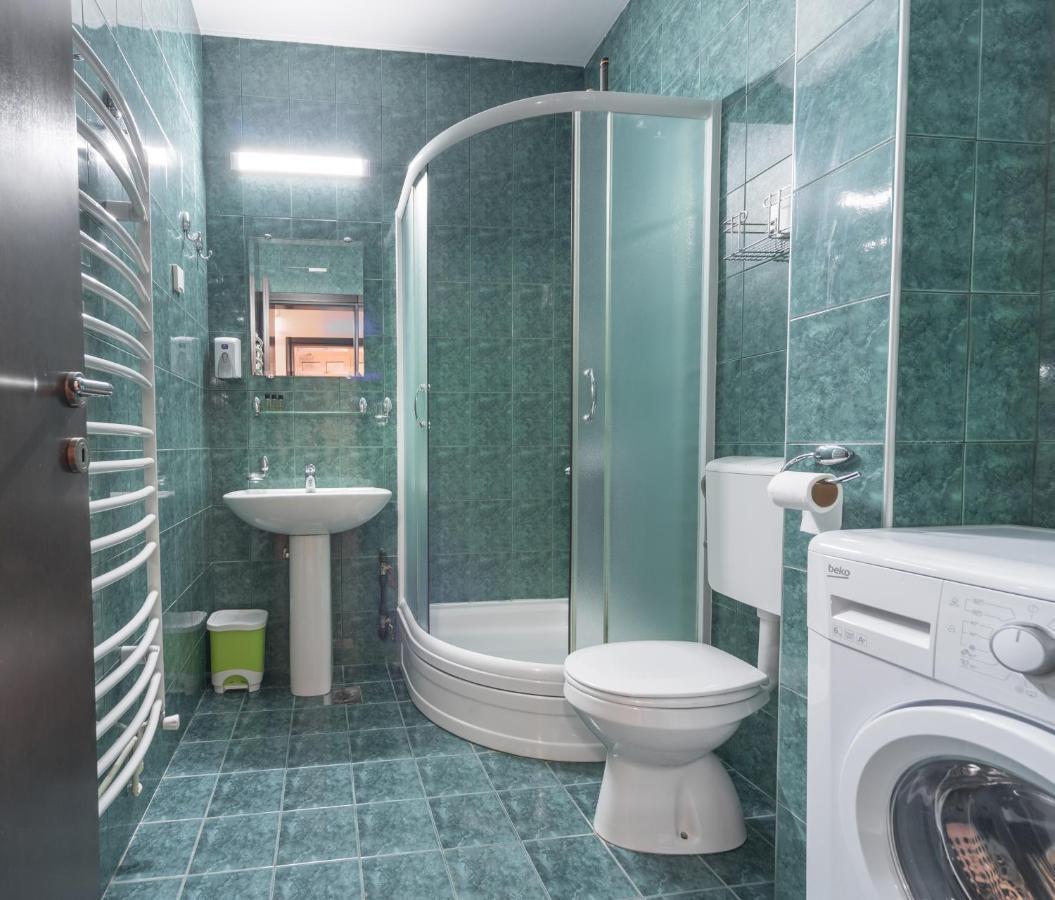 R Club Apartments Old Town Budva Luaran gambar